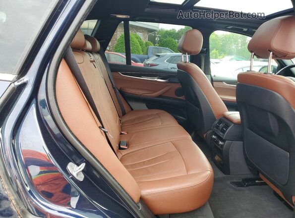 5UXKT0C5XJ0W02122 2018 BMW X5 Blue Вид задньої частини салону