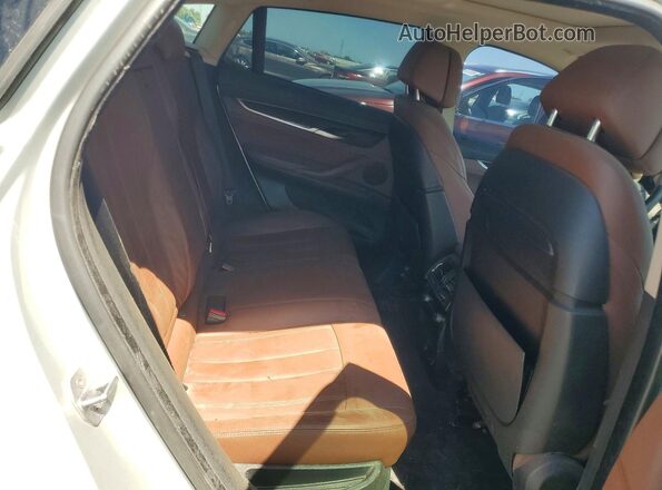 5UXKU2C51G0N83459 2016 BMW X6 Серебряный Вид задней части салона