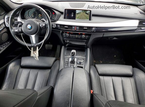 5UXKU2C59J0Z62099 2018 BMW X6 White Dashboard view