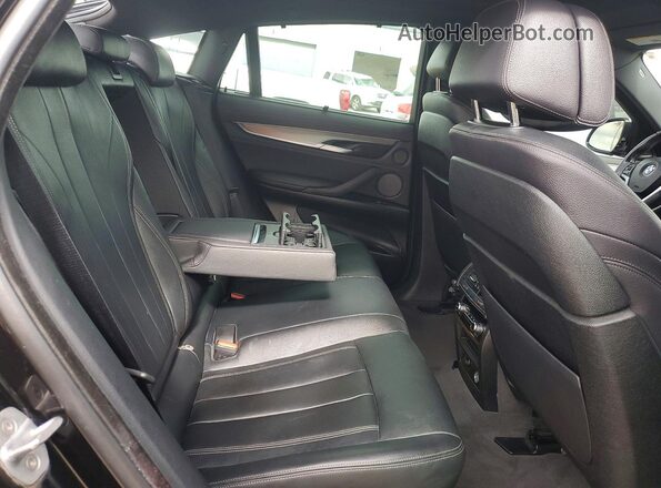 5UXKU2C5XJ0X48237 2018 BMW X6 Черный Вид задней части салона