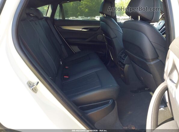 5UXKU6C35H0W38423 2017 BMW X6 White VIN կոդի պիտակի տեսք