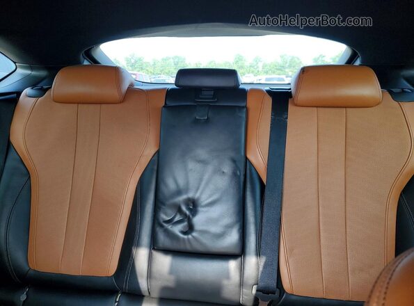 5UXKU6C57G0R33829 2016 BMW X6 Black Rear seats view