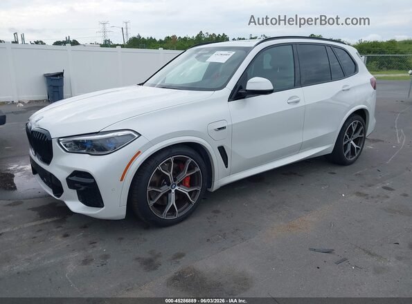 5UXTA6C01N9K77735 2022 BMW X5 White Przód lewy