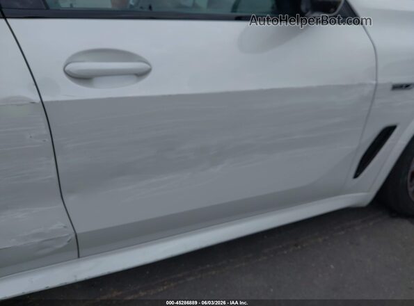 5UXTA6C01N9K77735 2022 BMW X5 White 