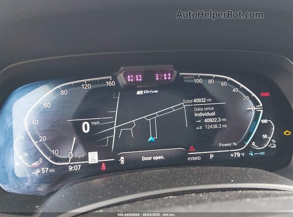 5UXTA6C01N9K77735 2022 BMW X5 White Widok tylnych siedzeń
