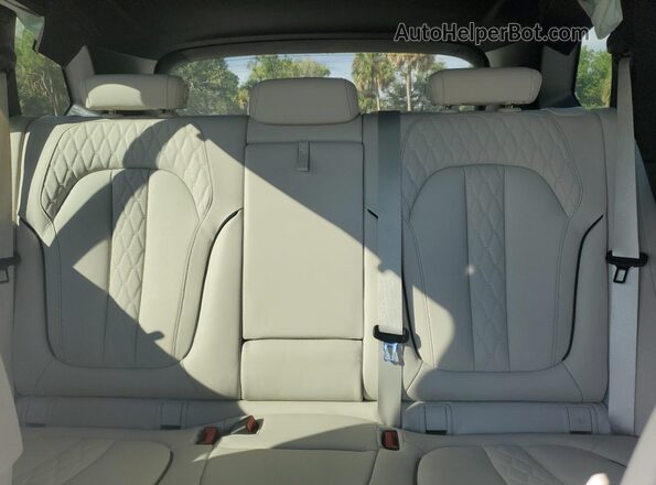 5UXTA6C02P9N49776 2023 BMW X5 White Вид задніх сидінь