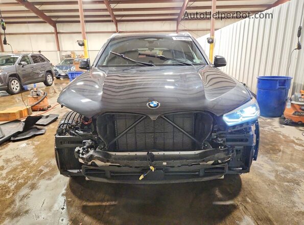 5UXTA6C06M9G08018 2021 BMW X5 Gray Front view