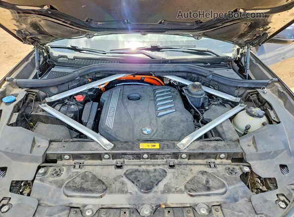 5UXTA6C08M9E52872 2021 BMW X5 Black Engine compartment view