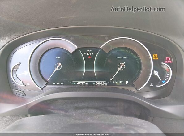 5UXTR7C50KLE96889 2019 BMW X3 Gray Rear seats view