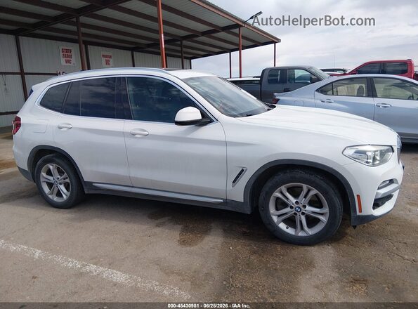 5UXTR7C51KLF29382 2019 BMW X3 White Вид задньої частини салону