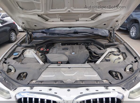 5UXTR7C51KLF29382 2019 BMW X3 White Вид ззаду