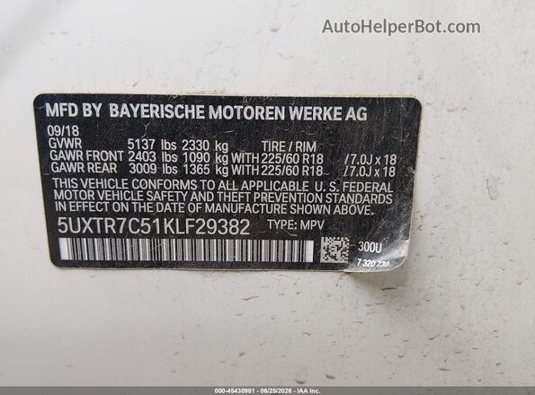 5UXTR7C51KLF29382 2019 BMW X3 White Вид підкапотного простору