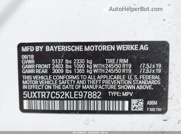5UXTR7C52KLE97882 2019 BMW X3 White Вид підкапотного простору