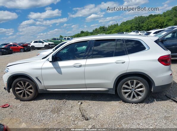 5UXTR7C52KLE97882 2019 BMW X3 White Панорамний вид салону 360°