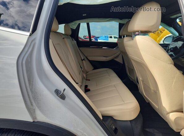 5UXTR7C53KLE94134 2019 BMW X3 White 