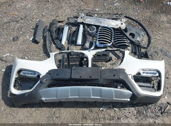 5UXTR7C53KLE96093 2019 BMW X3 White Instrument cluster view