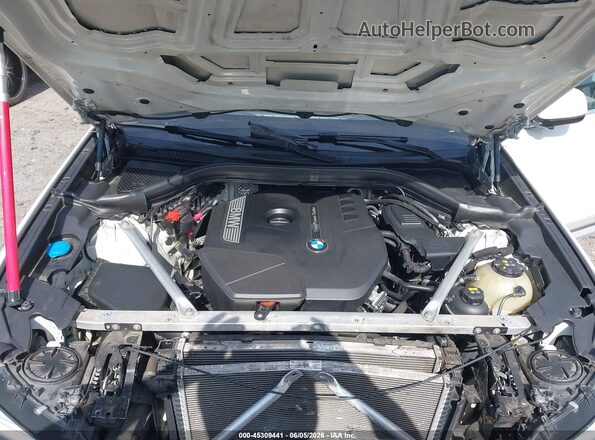 5UXTR7C53KLE96093 2019 BMW X3 White Rear view