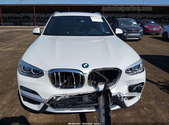 5UXTR7C53KLF25737 2019 BMW X3 White ხელსაწყოთა პანელის ხედი