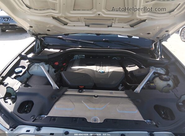 5UXTR7C54KLF35547 2019 BMW X3 White Vista trasera