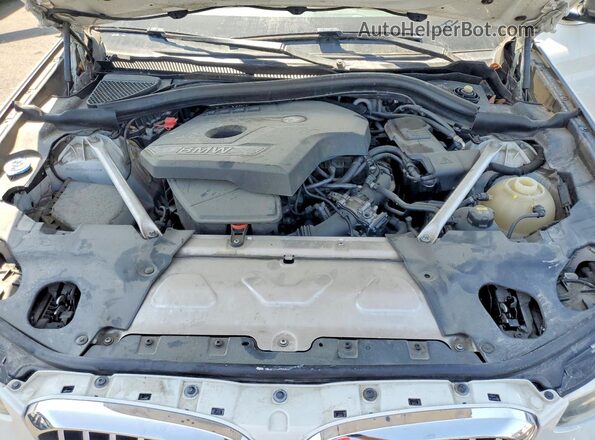 5UXTR7C55KLF24525 2019 BMW X3 White Շարժիչի բաժամունքի տեսք