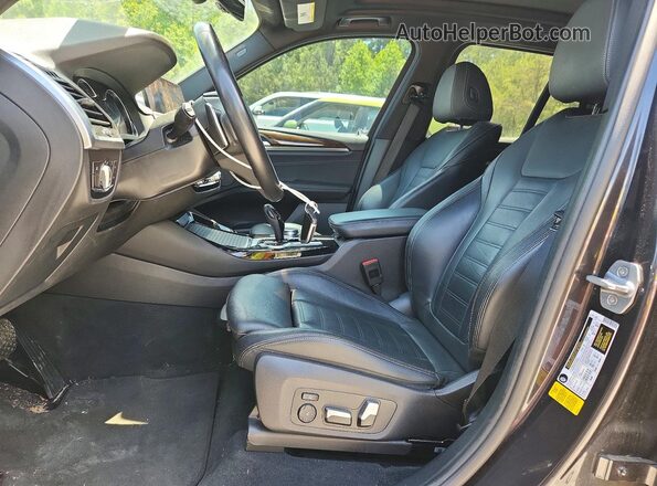5UXTR7C56KLR51483 2019 BMW X3 Charcoal Widok wnętrza z przodu