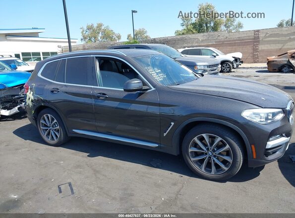 5UXTR7C57KLF24090 2019 BMW X3 Gray უკანა სალონის ხედი