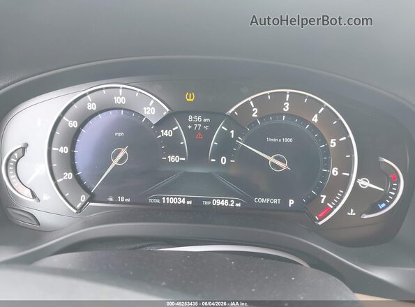 5UXTR7C58KLF28598 2019 BMW X3 White Vista de los asientos traseros