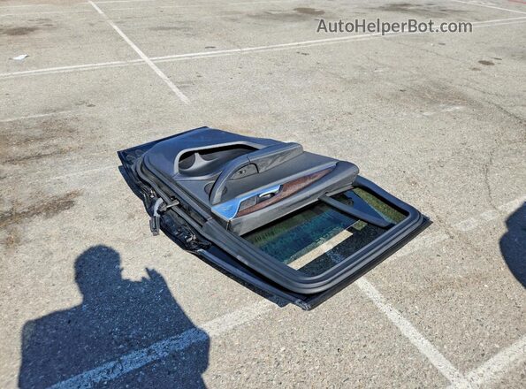 5UXTR7C59KLE98348 2019 BMW X3 Black Engine compartment view