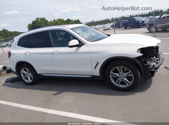 5UXTR7C5XKLE88752 2019 BMW X3 White Widok wnętrza 360 stopni