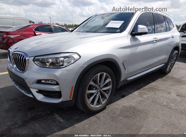 5UXTR7C5XKLE94955 2019 BMW X3 Silver წინა მარცხენა ხედი სამი მეოთხედიდან