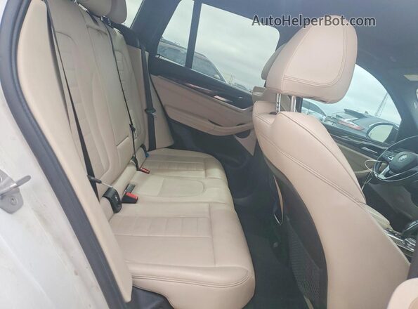 5UXTR7C5XKLR48389 2019 BMW X3 White Սալոնի հետևի տեսք