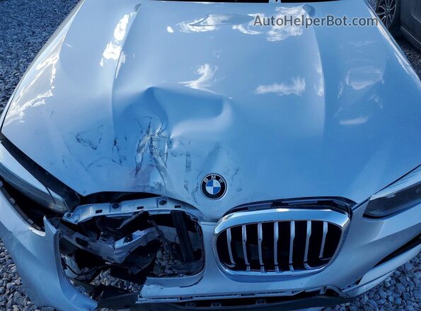 5UXTR7C5XKLR51180 2019 BMW X3 Silver Rear interior view