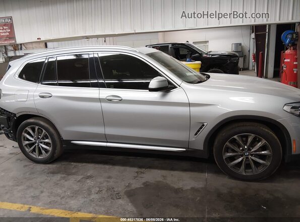 5UXTR7C5XKLR52152 2019 BMW X3 Silver Սալոնի 360 աստիճան տեսք
