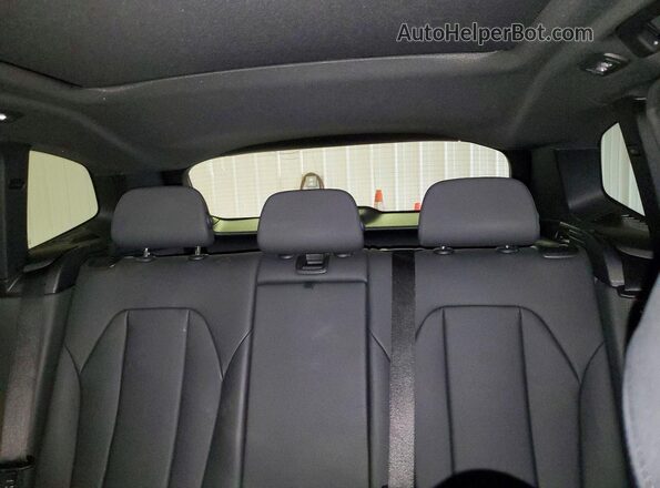 5UXTR9C50JLD67044 2018 BMW X3 Black Vista de los asientos traseros
