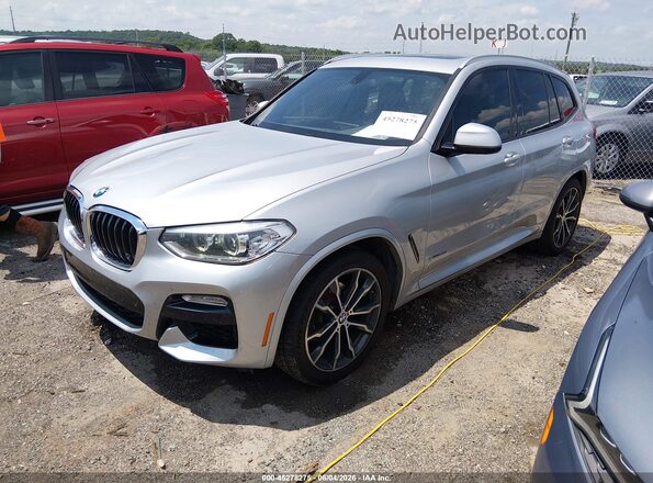 5UXTR9C51JLC84013 2018 BMW X3 Silver Vista tres cuartos delantera izquierda