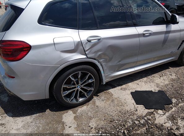 5UXTR9C51JLC84013 2018 BMW X3 Silver Vista frontal