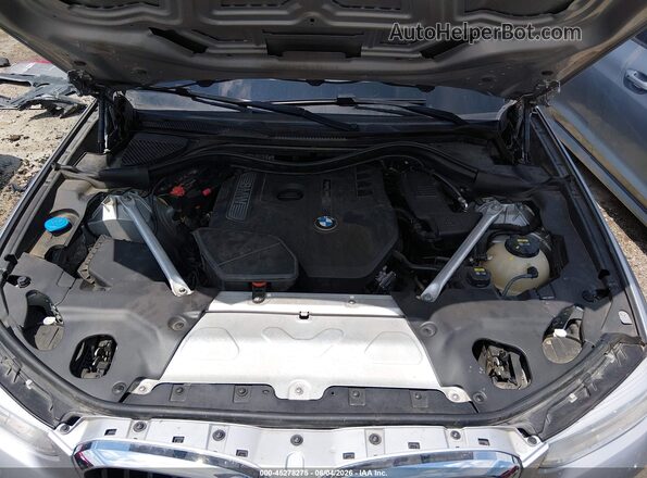 5UXTR9C51JLC84013 2018 BMW X3 Silver Vista trasera