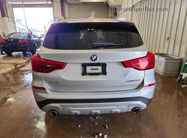 5UXTR9C51KLE17211 2019 BMW X3 Silver Հետևի տեսք