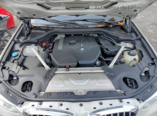 5UXTR9C52KLP95406 2019 BMW X3 White Շարժիչի բաժամունքի տեսք