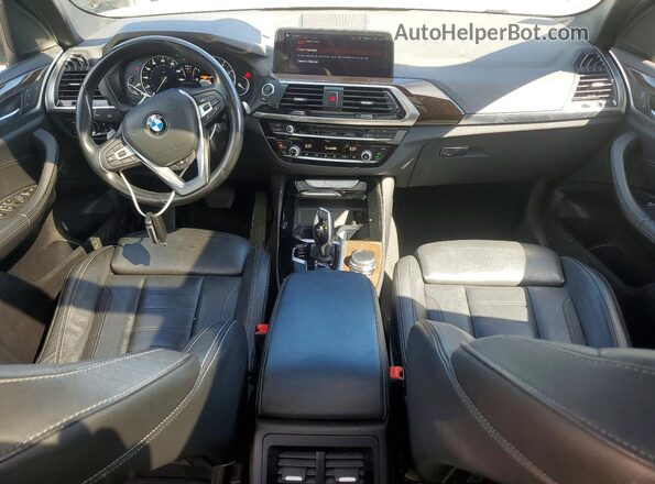 5UXTR9C54JLD59559 2018 BMW X3 White Vista del salpicadero