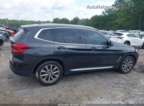 5UXTR9C54JLD89032 2018 BMW X3 Серый Вид задней части салона