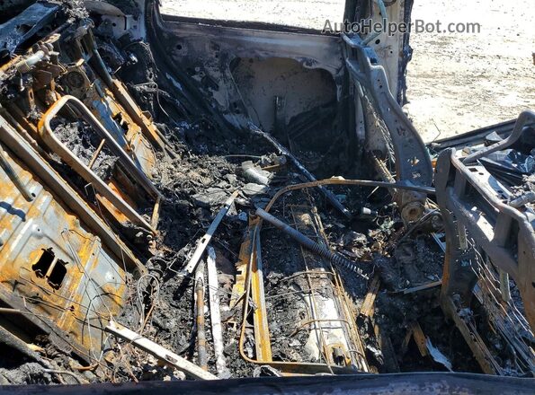 5UXTR9C55KLD95276 2019 BMW X3 Burn Widok wnętrza z tyłu