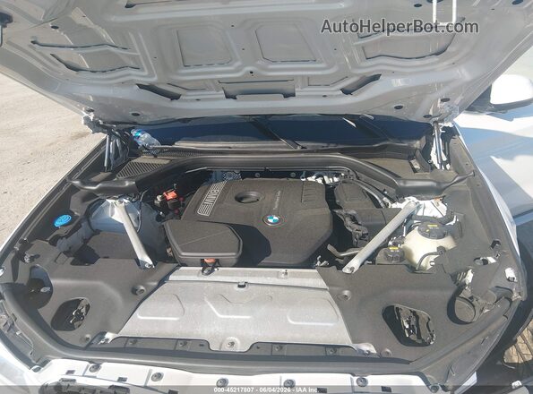 5UXTR9C56JLC69409 2018 BMW X3 White უკანა ხედი