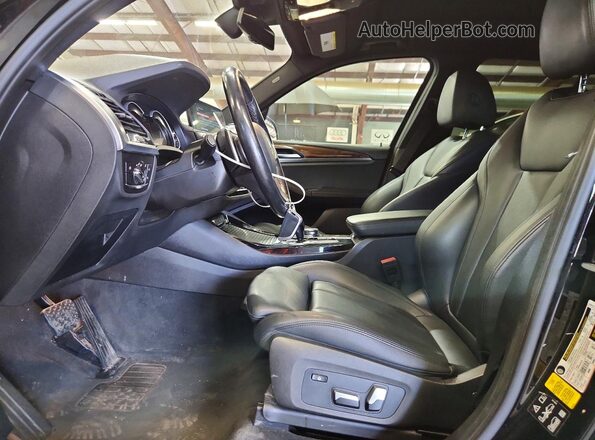 5UXTR9C56JLC82810 2018 BMW X3 Черный 