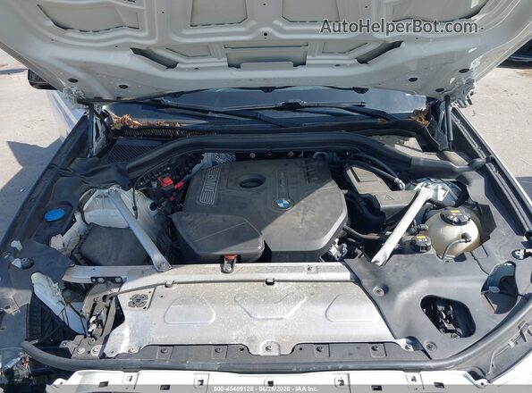 5UXTR9C57JLD72662 2018 BMW X3 White Հետևի տեսք
