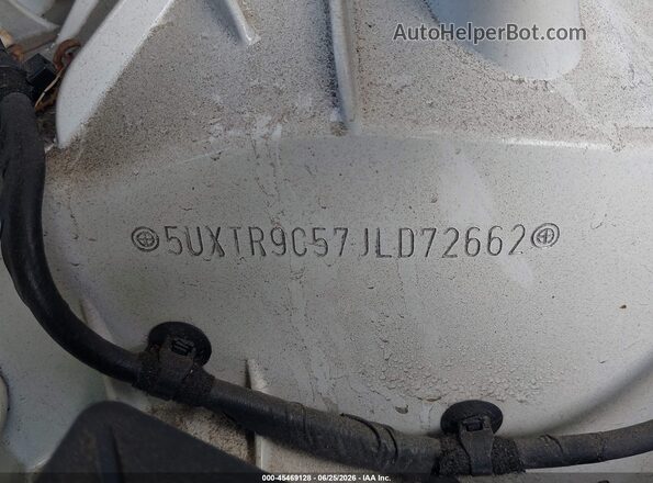 5UXTR9C57JLD72662 2018 BMW X3 White 