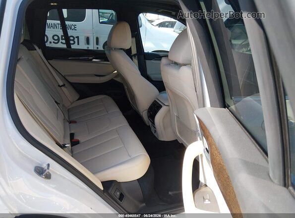 5UXTR9C57KLE13471 2019 BMW X3 White Widok naklejki z numerem VIN
