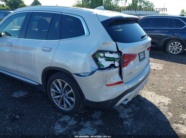5UXTR9C57KLE18525 2019 BMW X3 White Front view