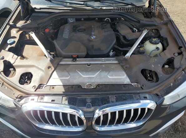 5UXTR9C58JLD61945 2018 BMW X3 Black ძრავის განყოფილების ხედი