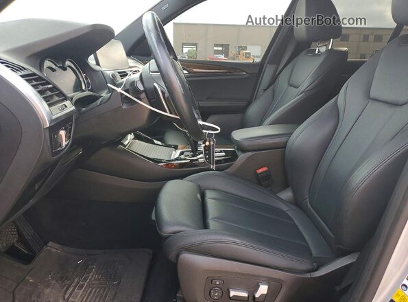 5UXTR9C58JLD64151 2018 BMW X3 Silver Սալոնի դիմացի տեսք